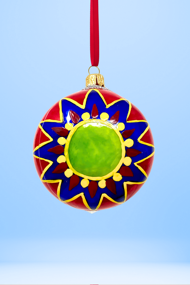 Holly Yo-Yo Glass Ornament