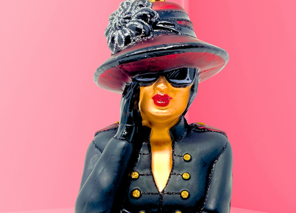 Coco Polish Glass Christmas Ornament (Black)