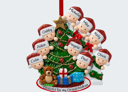 Present Peeking Family of 9