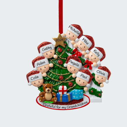 Present Peeking Family of 9